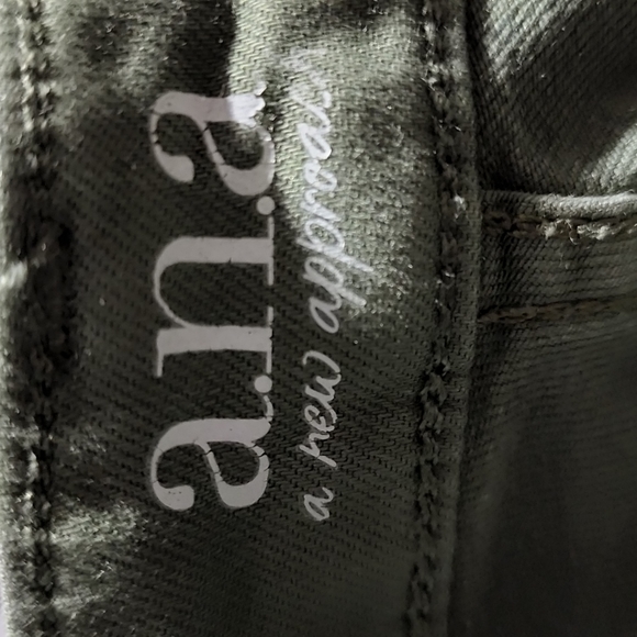 Ana Skinny Jeans - Picture 3 of 4